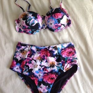 High waisted bikini